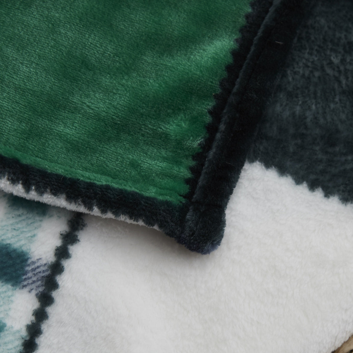 Tache Forest Green Plaid Flannel Throw Blanket (4023)